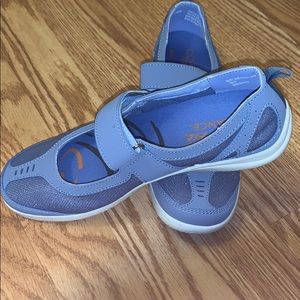 NWOT copper fit balance Mary Jane